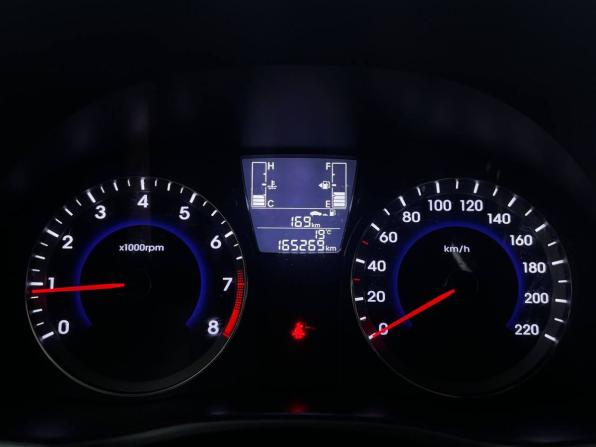 Hyundai Solaris I Рестайлинг с пробегом 2016 года, цена 890 000 рублей, 165269 км, седан, Автокод Объявления
