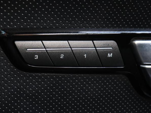 Land Rover Range Rover Evoque I с пробегом 2012 года, цена 1 359 000 рублей, 223090 км, внедорожник, Автокод Объявления