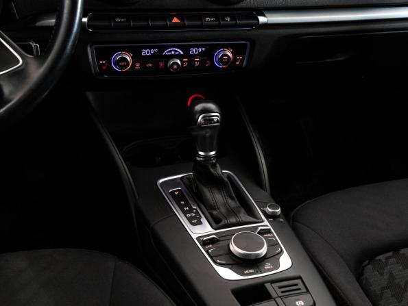 Audi A3 III (8V) с пробегом 2015 года, цена 1 399 000 рублей, 152468 км, седан, Автокод Объявления