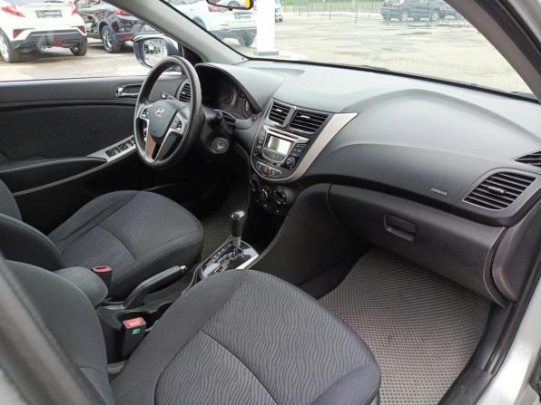 Hyundai Solaris I Рестайлинг с пробегом 2014 года, цена 735 000 рублей, 203116 км, седан, Автокод Объявления