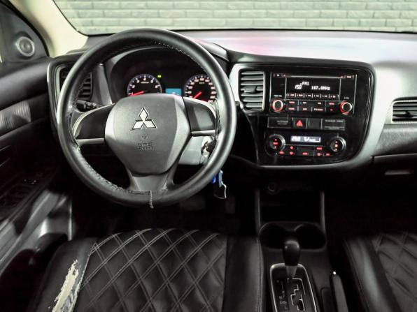 Mitsubishi Outlander III с пробегом 2013 года, цена 1 000 000 рублей, 306197 км, внедорожник, Автокод Объявления