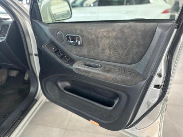 Toyota Kluger I (XU20) с пробегом 2001 года, цена 895 000 рублей, 265000 км, внедорожник, Автокод Объявления