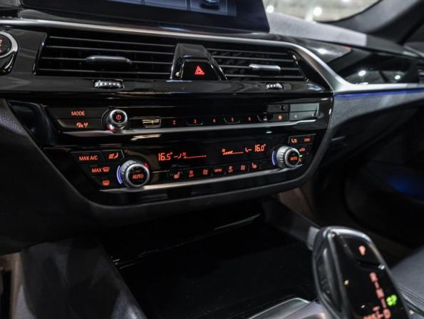 BMW 5 серии VII (G30/G31/G38) с пробегом 2020 года, цена 3 199 700 рублей, 142846 км, седан, Автокод Объявления