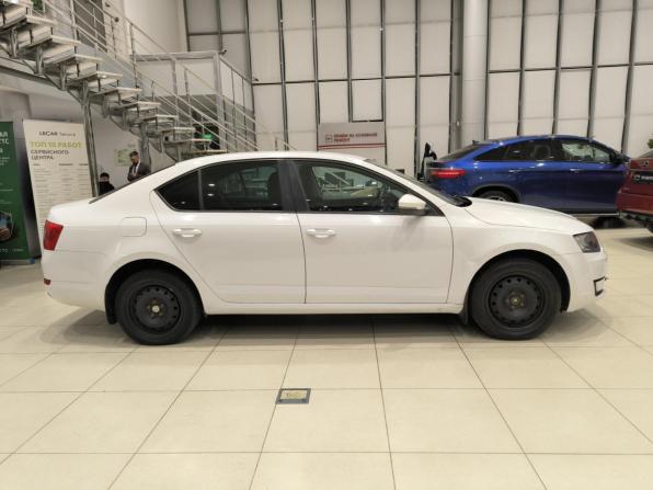 Skoda Octavia III (A7) с пробегом 2014 года, цена 1 250 000 рублей, 131147 км, лифтбек, Автокод Объявления