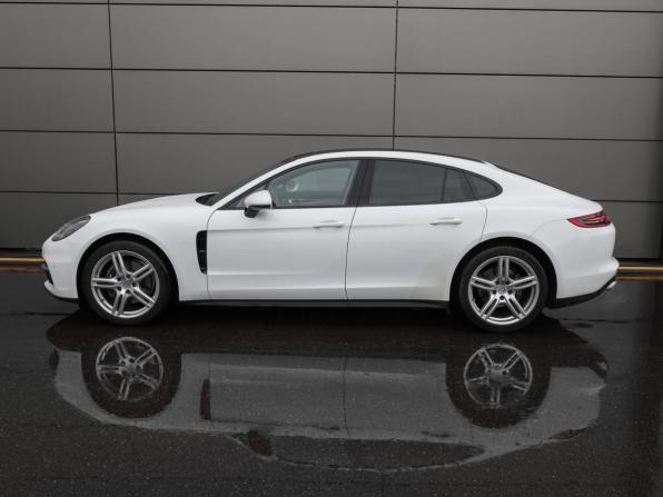 Porsche Panamera II с пробегом 2017 года, цена 6 098 000 рублей, 128600 км, лифтбек, Автокод Объявления