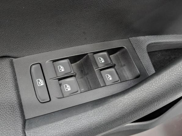 Skoda Octavia III (A7) Рестайлинг с пробегом 2020 года, цена 2 255 000 рублей, 49802 км, лифтбек, Автокод Объявления