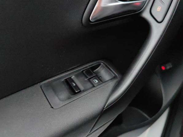 Volkswagen Polo V Рестайлинг с пробегом 2018 года, цена 973 000 рублей, 128649 км, седан, Автокод Объявления