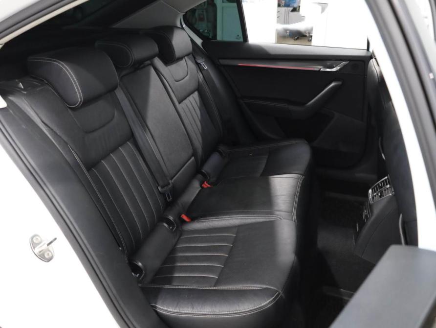 Skoda Octavia III (A7) Рестайлинг Ростов-на-Дону  - изображение 7