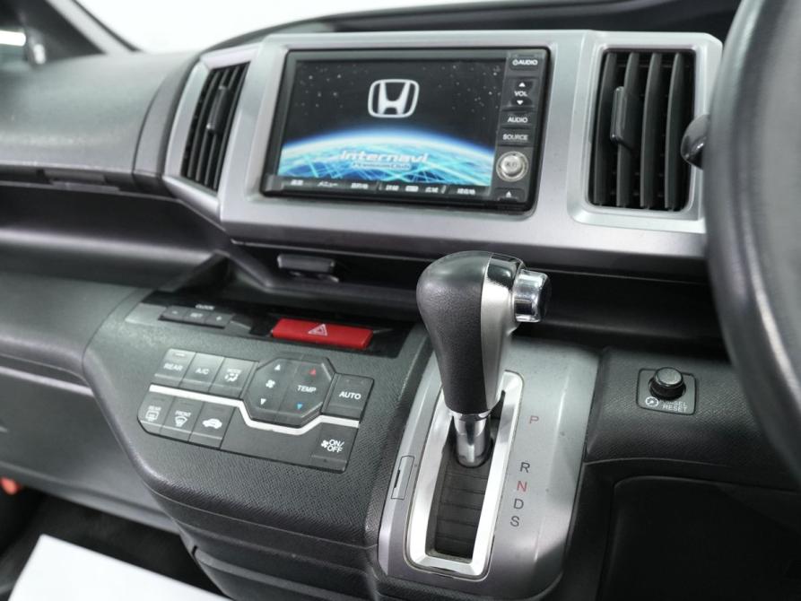 Honda Stepwgn IV Рестайлинг Новосибирск  - изображение 15