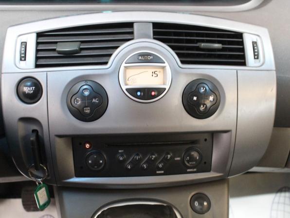 Renault Scenic II Рестайлинг с пробегом 2007 года, цена 364 000 рублей, 341710 км, компактвэн, Автокод Объявления