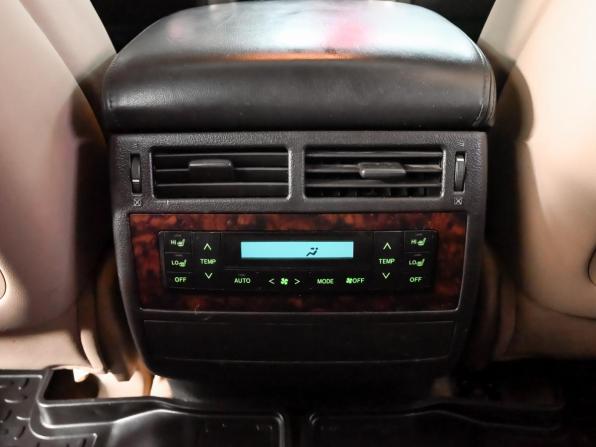 Toyota Land Cruiser 200 Series с пробегом 2011 года, цена 3 250 000 рублей, 376581 км, внедорожник, Автокод Объявления