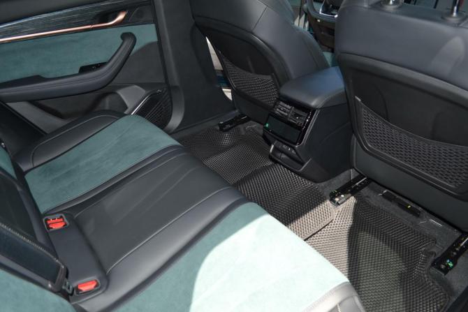 Geely Monjaro I с пробегом 2023 года, цена 3 053 000 рублей, 4843 км, внедорожник, Автокод Объявления
