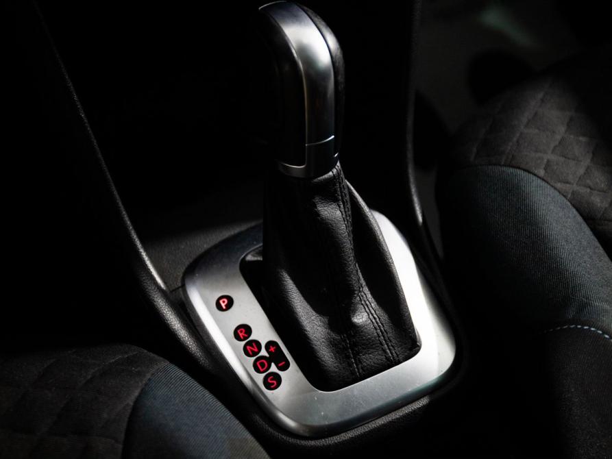 Volkswagen Polo V Рестайлинг Иркутск  - изображение 16