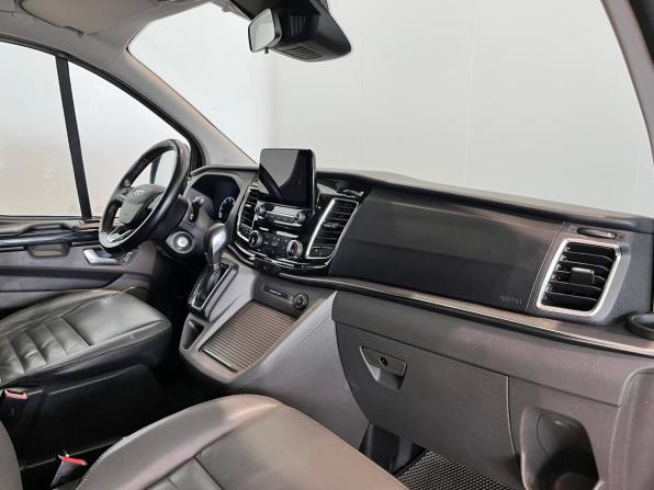 Ford Tourneo Custom I Рестайлинг с пробегом 2019 года, цена 3 200 000 рублей, 208000 км, минивэн, Автокод Объявления