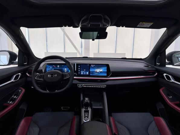Geely Coolray I Рестайлинг с пробегом 2024 года, цена 2 250 000 рублей, 13678 км, внедорожник, Автокод Объявления