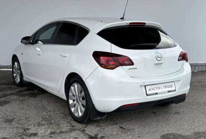 Opel Astra J с пробегом 2012 года, цена 599 000 рублей, 183638 км, хэтчбек, Автокод Объявления