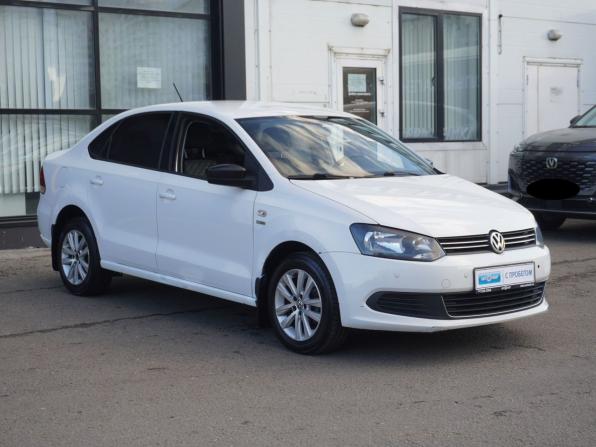 Volkswagen Polo V с пробегом 2013 года, цена 890 000 рублей, 123840 км, седан, Автокод Объявления