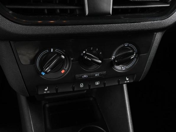 Volkswagen Polo VI с пробегом 2020 года, цена 1 599 000 рублей, 142279 км, лифтбек, Автокод Объявления