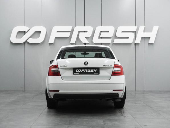 Skoda Octavia III (A7) Рестайлинг с пробегом 2019 года, цена 1 499 000 рублей, 197964 км, лифтбек, Автокод Объявления