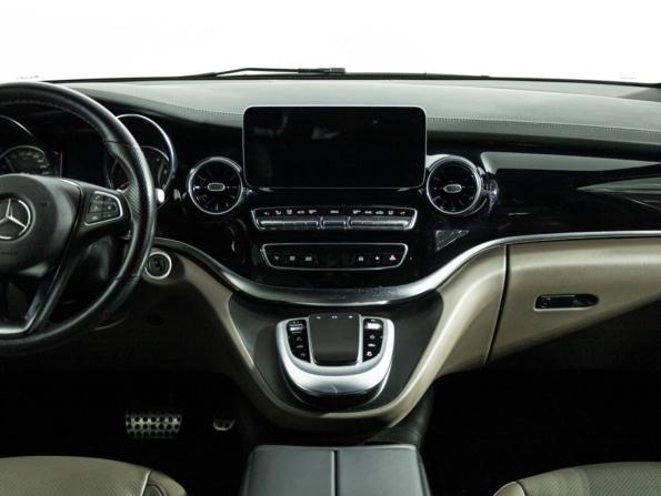 Mercedes-Benz V-Класс III (W447) Рестайлинг с пробегом 2022 года, цена 7 359 300 рублей, 71601 км, минивэн, Автокод Объявления