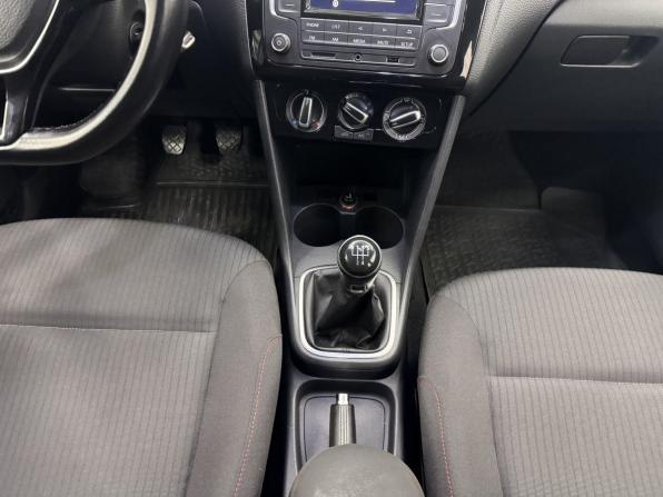 Volkswagen Polo V Рестайлинг с пробегом 2017 года, цена 1 099 000 рублей, 164989 км, седан, Автокод Объявления