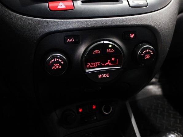 Kia Rio II Рестайлинг с пробегом 2010 года, цена 499 000 рублей, 201784 км, хэтчбек, Автокод Объявления