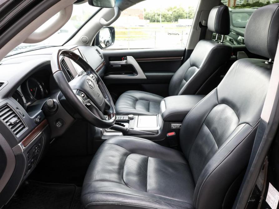 Toyota Land Cruiser 200 Series Рестайлинг 2 Москва  - изображение 16