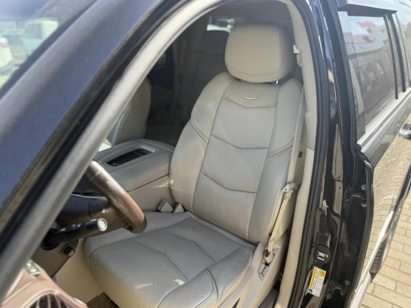 Cadillac Escalade IV с пробегом 2015 года, цена 4 390 000 рублей, 98001 км, внедорожник, Автокод Объявления