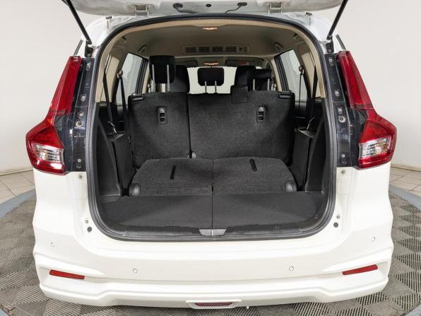 Suzuki Ertiga II Рестайлинг с пробегом 2022 года, цена 1 999 500 рублей, 49500 км, минивэн, Автокод Объявления