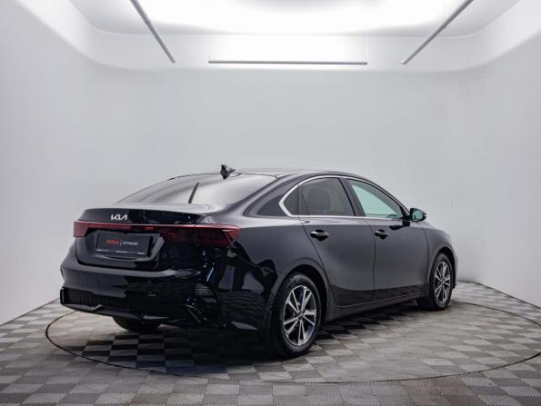 Kia Cerato IV Рестайлинг с пробегом 2022 года, цена 2 098 000 рублей, 108500 км, седан, Автокод Объявления