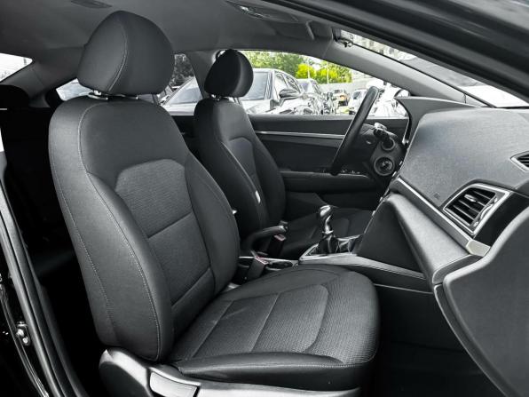 Hyundai Elantra VI (AD) с пробегом 2018 года, цена 1 166 000 рублей, 169164 км, седан, Автокод Объявления