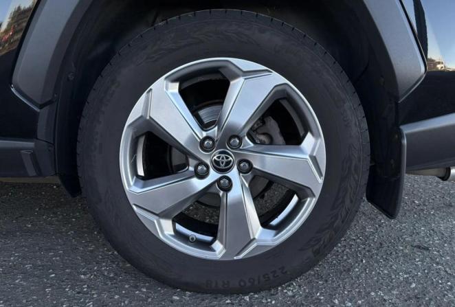 Toyota RAV4 V (XA50) с пробегом 2021 года, цена 3 065 000 рублей, 121071 км, внедорожник, Автокод Объявления