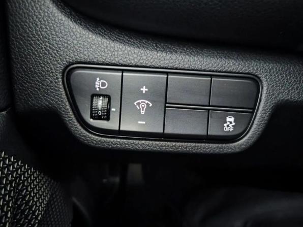 Kia Seltos I с пробегом 2021 года, цена 2 500 000 рублей, 42297 км, внедорожник, Автокод Объявления