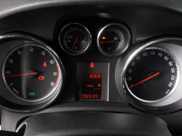 Opel Mokka I с пробегом 2014 года, цена 1 399 000 рублей, 65391 км, внедорожник, Автокод Объявления