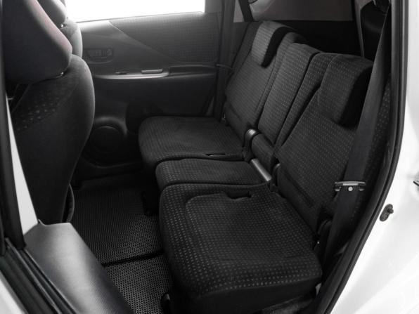 Toyota Ractis I с пробегом 2009 года, цена 629 000 рублей, 260230 км, хэтчбек, Автокод Объявления