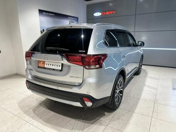 Mitsubishi Outlander III Рестайлинг 2 с пробегом 2018 года, цена 2 499 000 рублей, 193372 км, внедорожник, Автокод Объявления