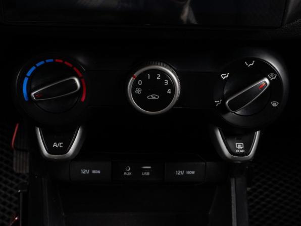 Kia Rio IV с пробегом 2018 года, цена 1 099 000 рублей, 188252 км, седан, Автокод Объявления