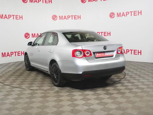 Volkswagen Jetta V с пробегом 2010 года, цена 400 000 рублей, 228679 км, седан, Автокод Объявления