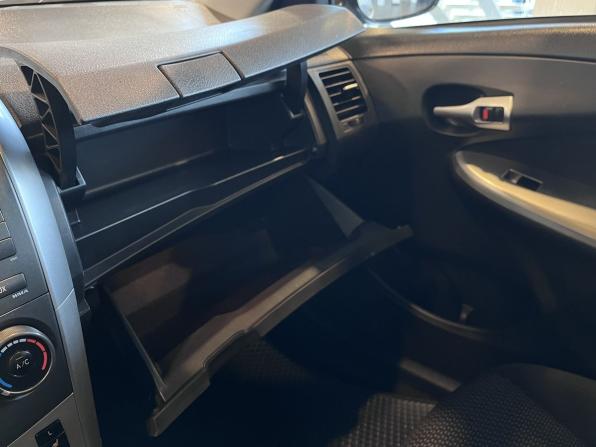 Toyota Corolla X (E140 E150) Рестайлинг с пробегом 2011 года, цена 680 000 рублей, 374920 км, седан, Автокод Объявления
