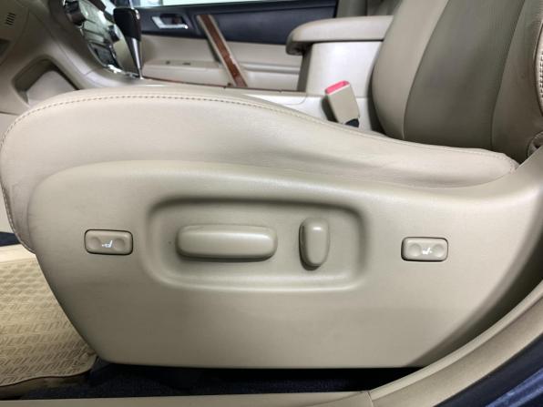 Toyota Highlander II (XU40) Рестайлинг с пробегом 2011 года, цена 1 850 000 рублей, 164356 км, внедорожник, Автокод Объявления