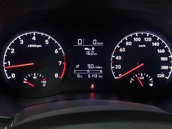 Hyundai Solaris II с пробегом 2017 года, цена 1 550 000 рублей, 61430 км, седан, Автокод Объявления