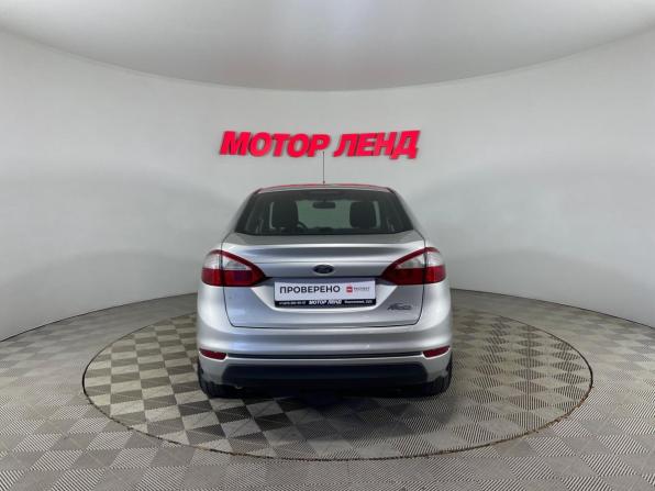Ford Fiesta Mk6 Рестайлинг с пробегом 2015 года, цена 754 000 рублей, 151232 км, седан, Автокод Объявления