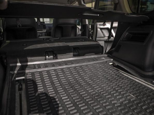 Toyota Land Cruiser Prado 150 Series Рестайлинг 2 с пробегом 2018 года, цена 5 399 000 рублей, 118301 км, внедорожник, Автокод Объявления