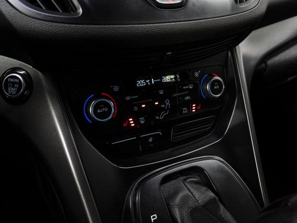 Ford Kuga II Рестайлинг с пробегом 2018 года, цена 1 629 000 рублей, 182664 км, внедорожник, Автокод Объявления