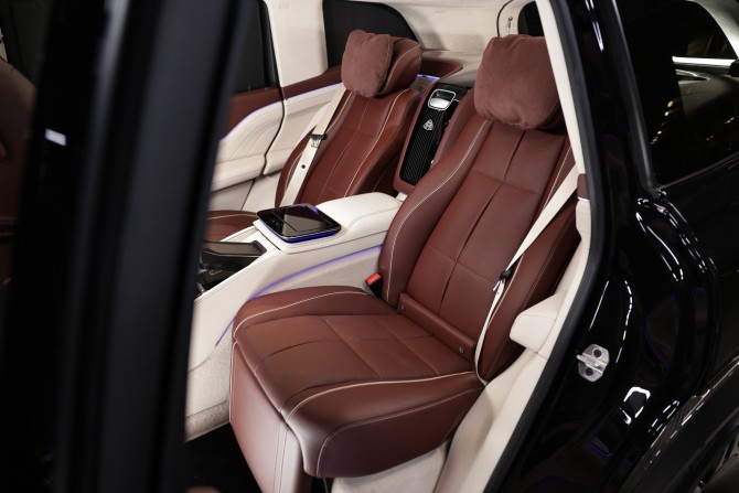 Новый Mercedes-Benz Maybach GLS I 2024 года, цена 39 000 000 рублей, внедорожник, Автокод Объявления