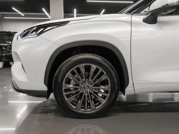Toyota Highlander IV (XU70) с пробегом 2025 года, цена 5 300 000 рублей, 30 км, внедорожник, Автокод Объявления