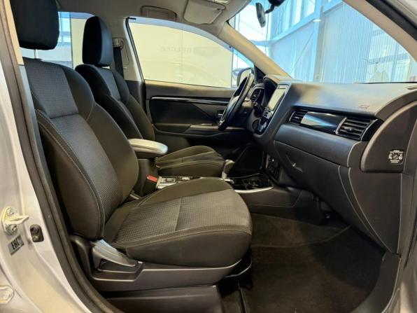 Mitsubishi Outlander III Рестайлинг 3 с пробегом 2019 года, цена 1 850 000 рублей, 188671 км, внедорожник, Автокод Объявления