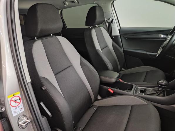 Skoda Karoq I с пробегом 2021 года, цена 2 580 000 рублей, 69271 км, внедорожник, Автокод Объявления
