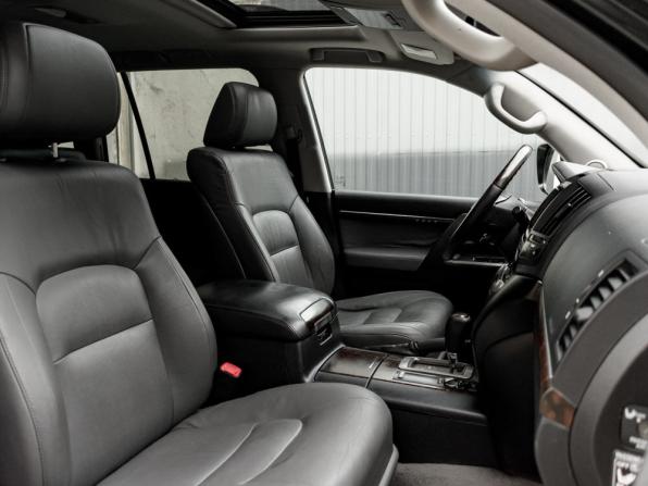 Toyota Land Cruiser 200 Series с пробегом 2010 года, цена 3 100 000 рублей, 340321 км, внедорожник, Автокод Объявления