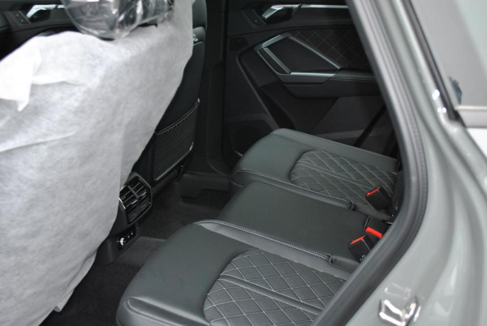 Audi Q3 II (F3) Москва  - изображение 10
